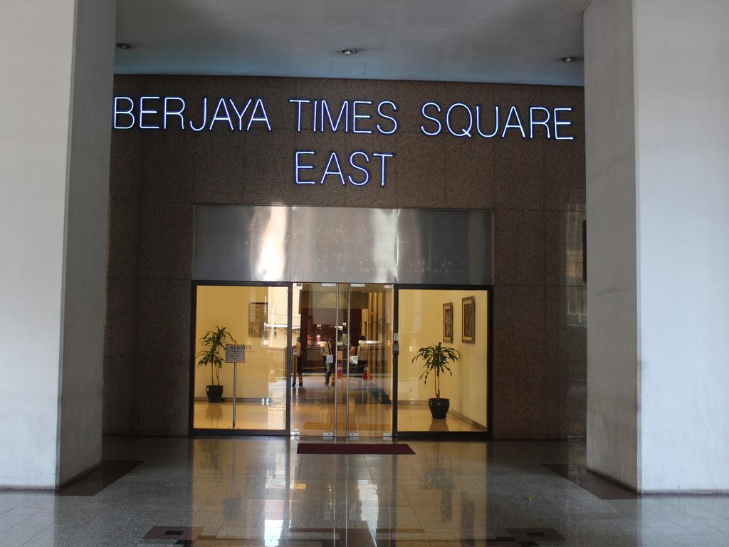Luxy Service Suites At Times Square Kl Kuala Lumpur Kültér fotó