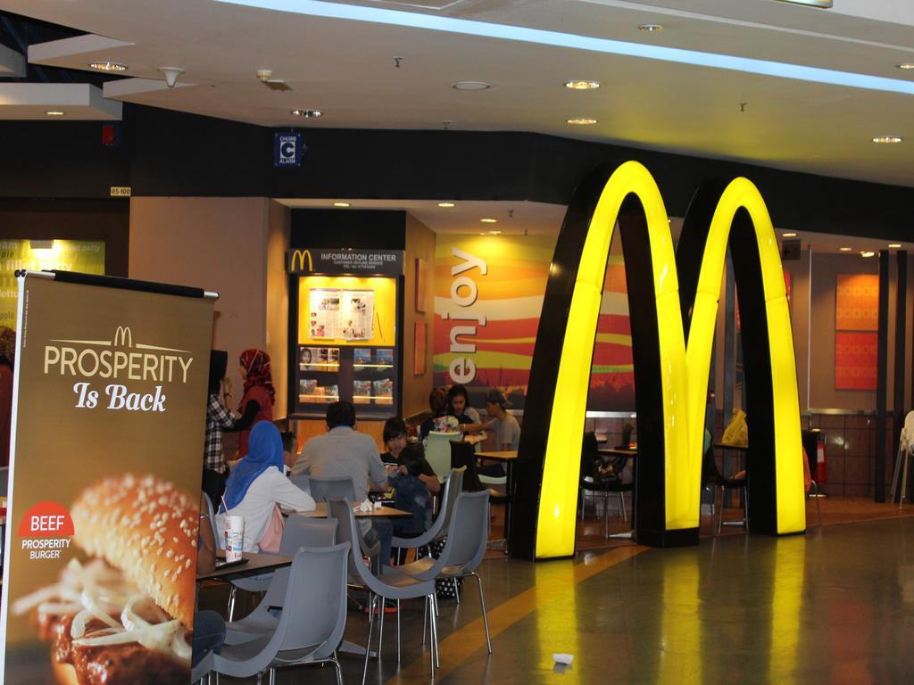 Luxy Service Suites At Times Square Kl Kuala Lumpur Kültér fotó